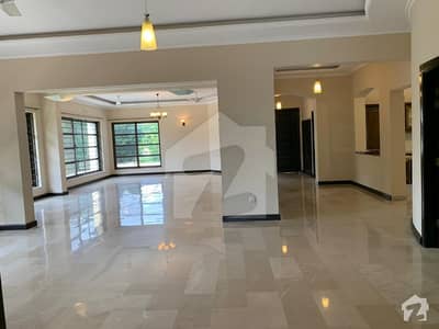 4 Beds Portion For Rent In F7 4 Beds Portion For Rent In F7