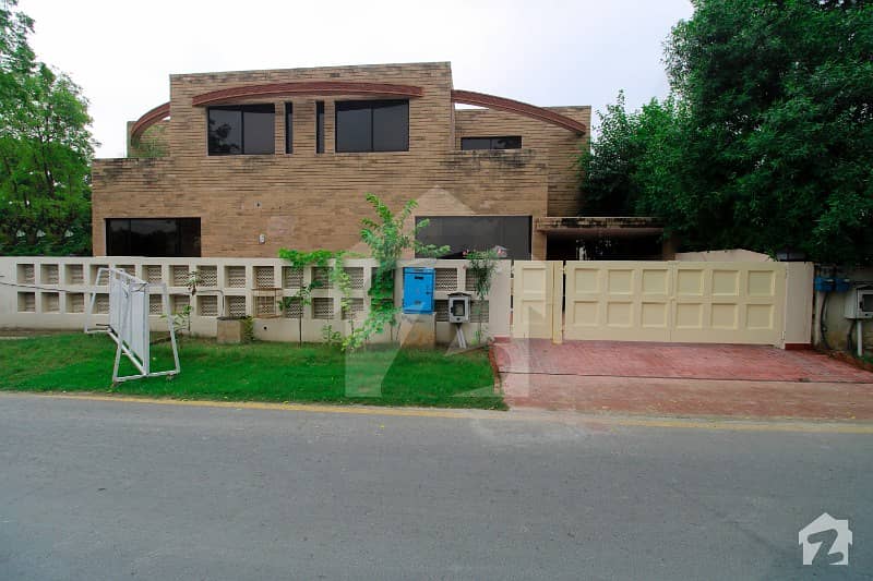 10 Marla Fully Renovated Basement House For Rent In Dha Phase 2 10 Marla Fully Renovated Basement House For Rent In Dha Phase 2
