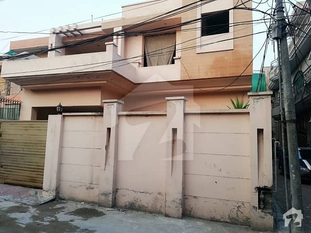 نیو سُپر ٹاؤن لاہور میں 3 کمروں کا 11 مرلہ مکان 2.2 کروڑ میں برائے فروخت۔