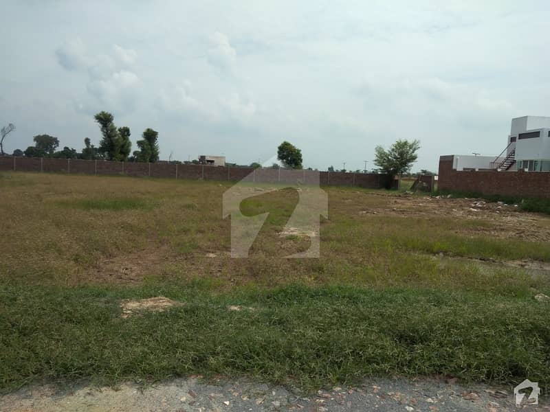 Farmhouse Land For Sale On Barki Road