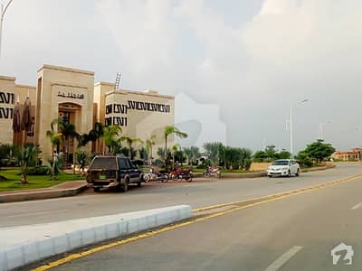 Top Heighted Corner Plot Side Boulevard Top Heighted Corner Plot Side Boulevard