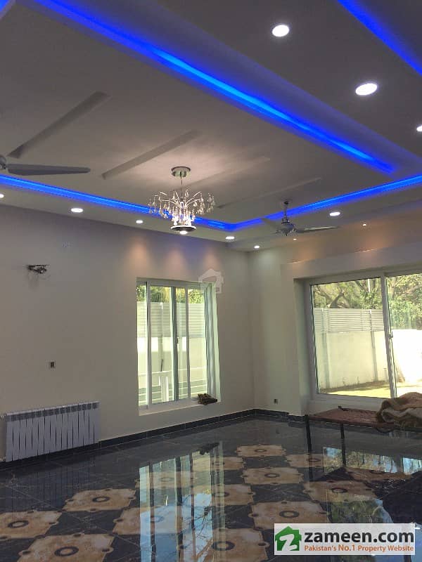 E7 Brand New Architect Design 10 Bedroom 1000 Sq Yd House Available For