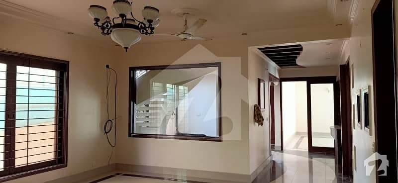 Defence 500 Yards Phase 6 Bungalow For Rent