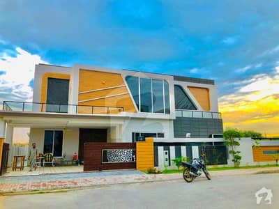 بحریہ ٹاؤن فیز 6 بحریہ ٹاؤن راولپنڈی راولپنڈی میں 6 کمروں کا 1 کنال مکان 4.8 کروڑ میں برائے فروخت۔ بحریہ ٹاؤن فیز 6 بحریہ ٹاؤن راولپنڈی راولپنڈی میں 6 کمروں کا 1 کنال مکان 4.8 کروڑ میں برائے فروخت۔