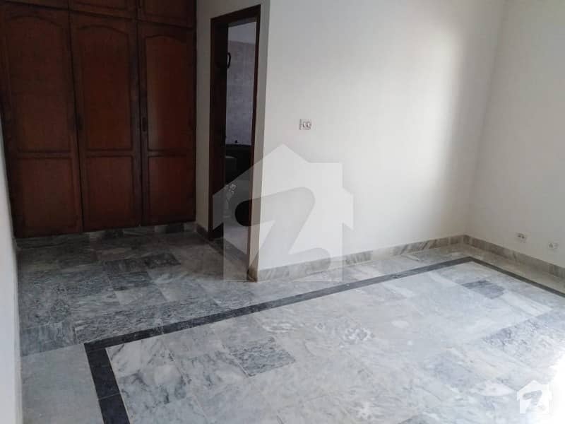 Beautiful 3 Bedrooms Upper Portion For Rent In F11 Islamabad