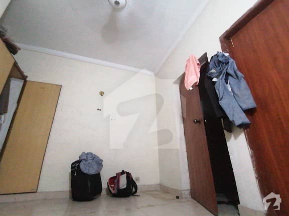ایڈن لین ولاز 1 بلاک اے ایڈن لین ولاز 1 ایڈن لاہور میں 1 کمرے کا 3 مرلہ کمرہ 8 ہزار میں کرایہ پر دستیاب ہے۔