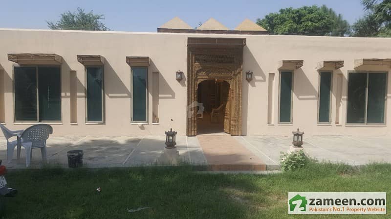 8 Kanal Beautiful Farm House For Sale At Bedian Road