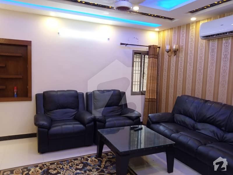 Full Renuvaited Apartment Full Furnish For Sale