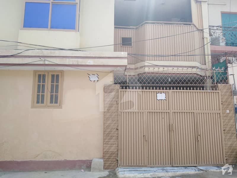 ورسک روڈ پشاور میں 5 کمروں کا 5 مرلہ مکان 85 لاکھ میں برائے فروخت۔