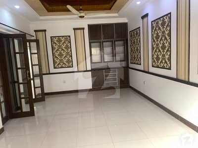10 Marla Lower Portion For Rent In A Block Of PCSIR Housing Scheme Phase 1 Lahore