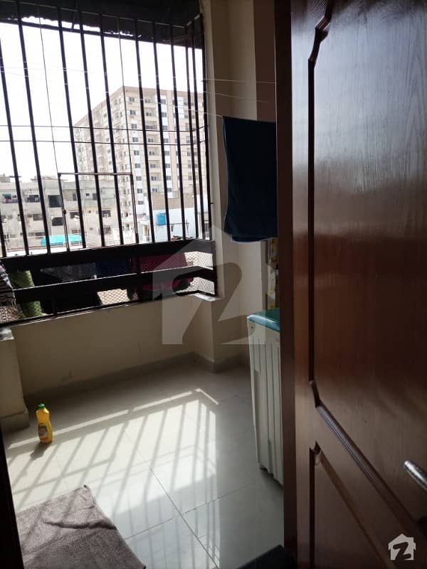 Flat For Sale 4 Bed With Terrace