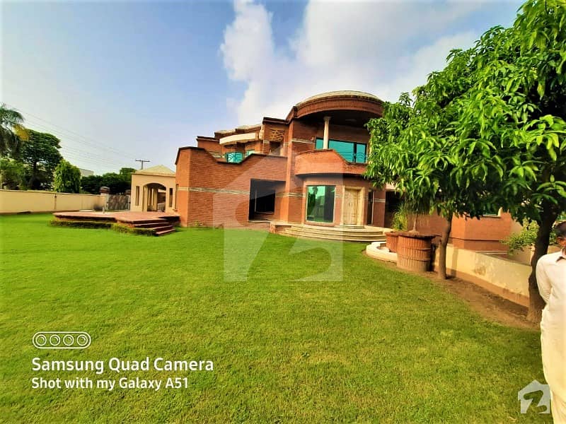 4 Kanal Villa Is Available For Sale On 50 Feet Road With Basement