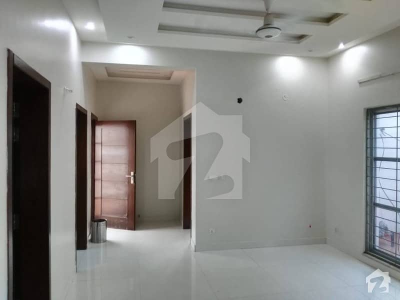 Dha Phase 5 10 Marla Upper Portion Bungalow For Rent