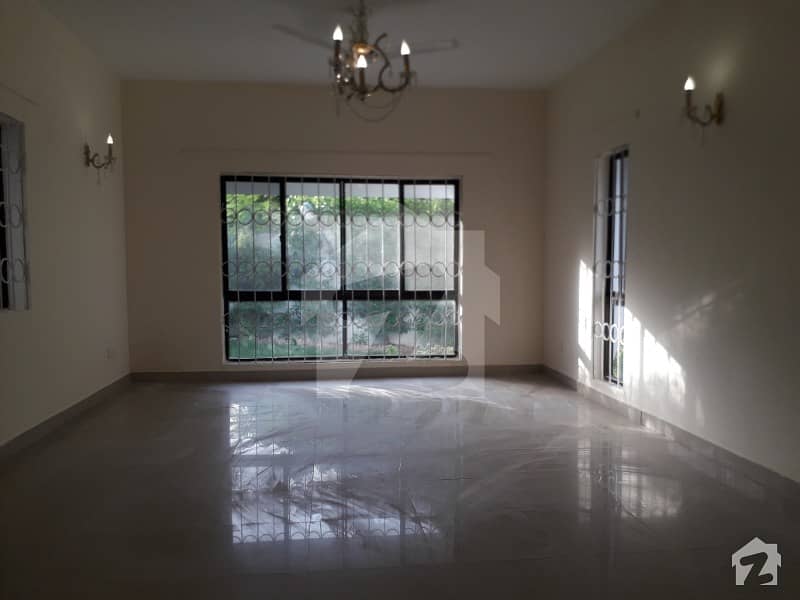 Defence Phase V 500 Sq Yards Tiles Flooring Single Storey Bungalow For Rent
