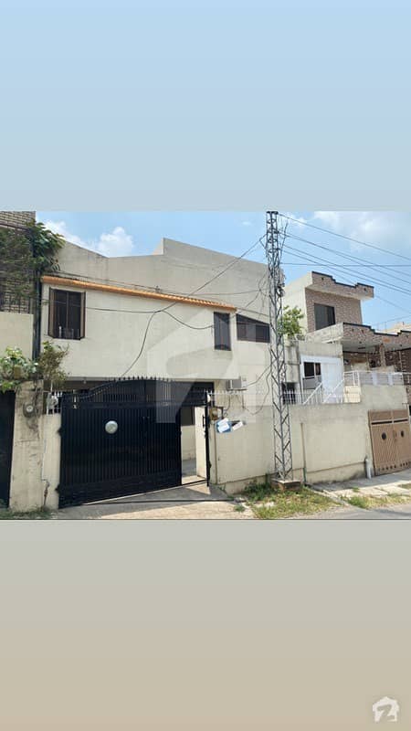10 Marla House For Sale In Sector F-2 - Sector A-5
