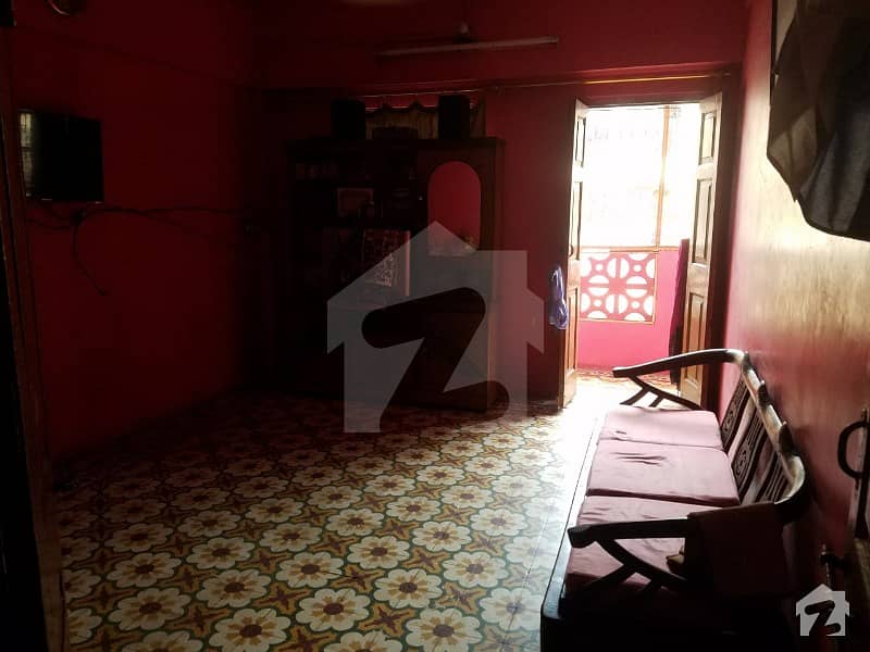 650  Square Feet House In Central Saddar Town For Sale