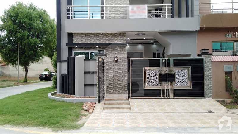 5 Marla Brand New Corner House For Sale In Topaz Block Of Park View Villas Lahore