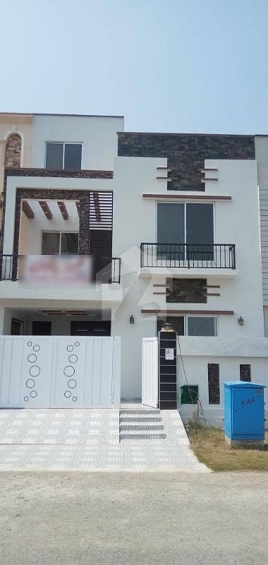 5 Marla Brand New House Ideal Location  Phase 2 For  Sale In Bahria Orchard