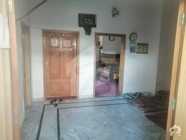 Peshawar Hayat Abad Phase 6 Sector F-10 5 Marla Upper Portion For Rent