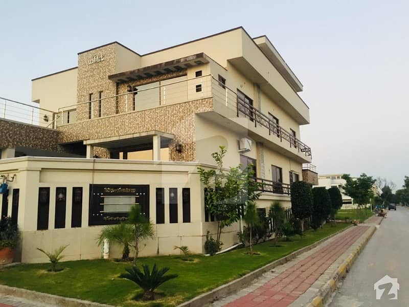Luxury Corner House For Sale In Bahria Town Phase 7
