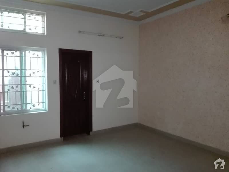 5 Marla Lower Portion In Shaheen Town For Rent