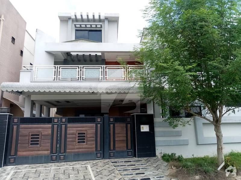 1 Kanal House In DC Colony For Sale