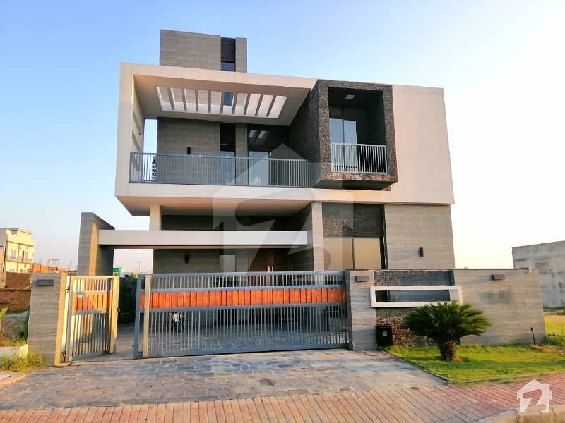 Stylish 11 Marla House For Sale In Bahria Town