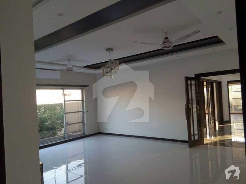 Ultra Modern Location One Kanal Full House Are Available For Rent