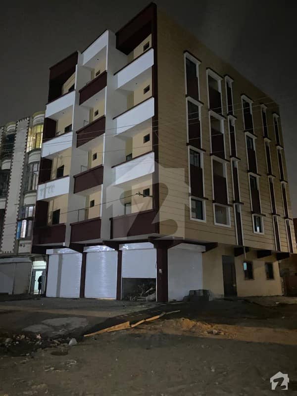 نارتھ کراچی - سیکٹر 7-ڈی/2 نارتھ کراچی کراچی میں 2 کمروں کا 4 مرلہ فلیٹ 40 لاکھ میں برائے فروخت۔