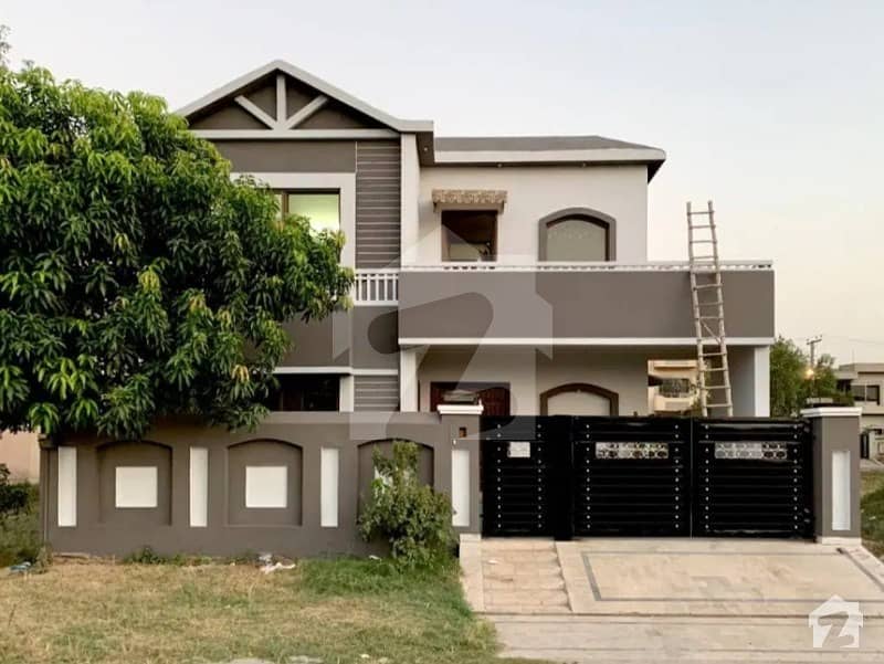 Facing Park House Available For Rent In Wapda Town Lahore