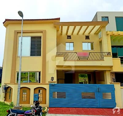 7 Marla Brand New House For Sale 7 Marla Brand New House For Sale