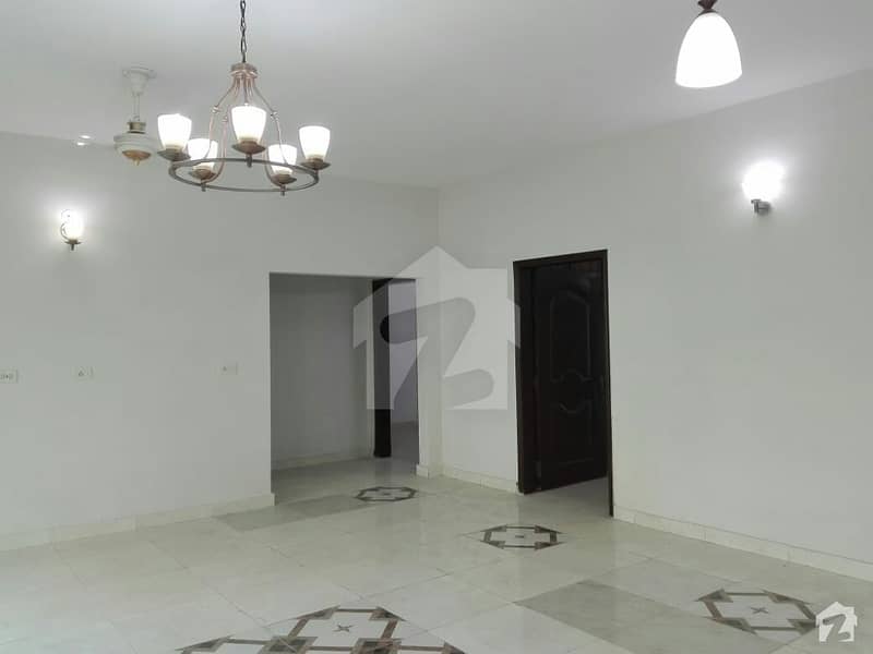 12 Marla Flat Ideally Situated In Askari