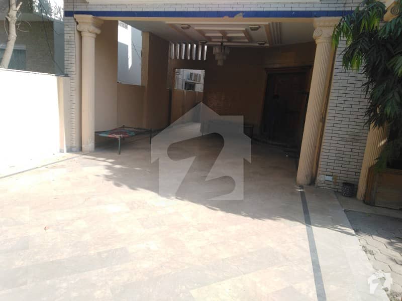 1 Kanal Near Park Bungalow Available For Rent In Dha Phase 2