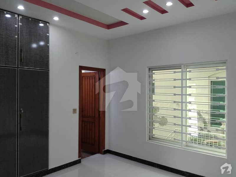 Good 10 Marla Upper Portion For Rent In Valencia Housing Society
