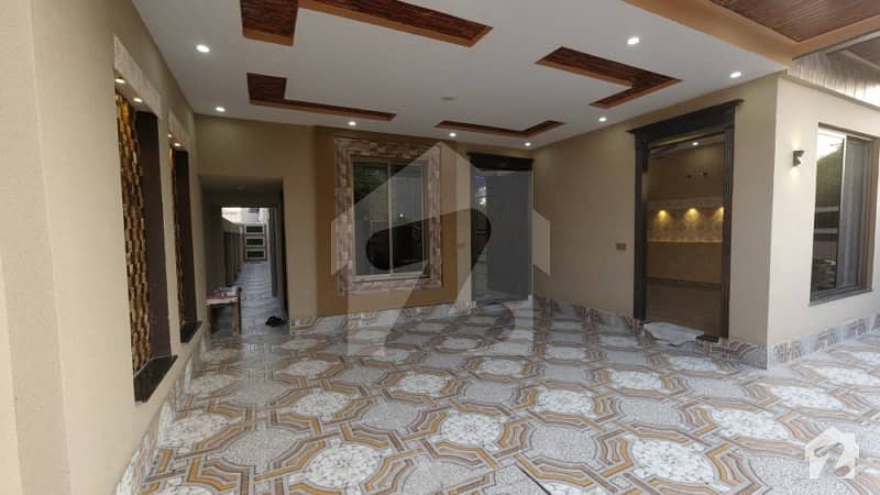 10 Marla House For Sale In B Block Of Nasheman E Iqbal Phase 2 Lahore