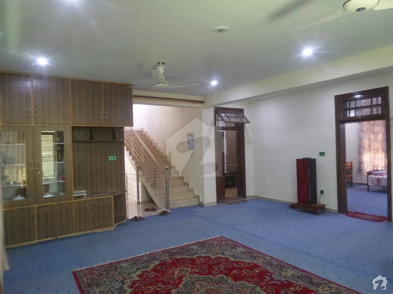 چِلتن ہاؤسنگ سکیم کوئٹہ میں 7 کمروں کا 16 مرلہ مکان 5.5 کروڑ میں برائے فروخت۔