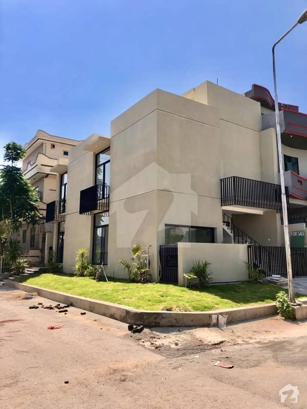 5 Marla Corner Spectacular Double Unit House For Sale In Islamabad