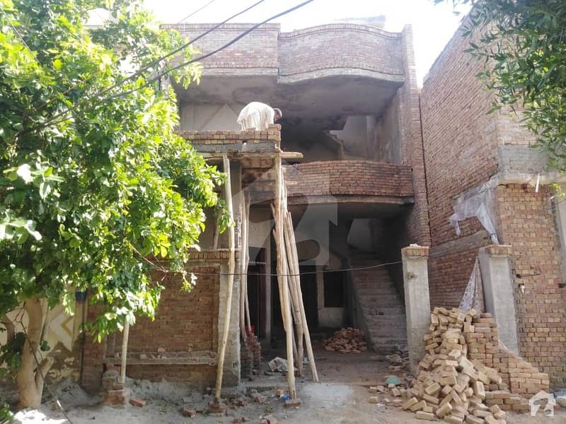 علامہ اقبال ٹاؤن بہاولپور میں 4 کمروں کا 6 مرلہ مکان 90 لاکھ میں برائے فروخت۔