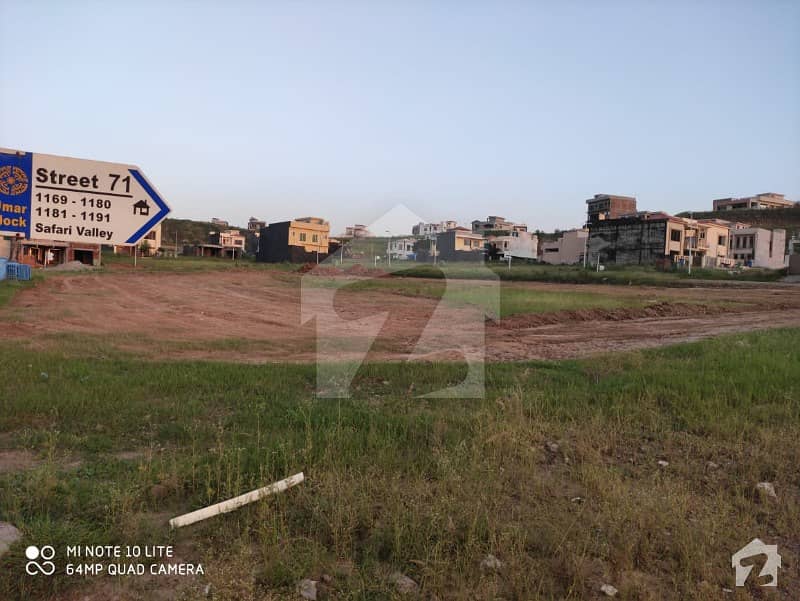 Umer Block Commercial Plot On Very Populated Area For Sale