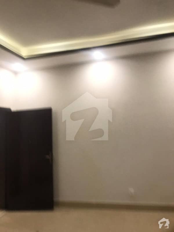 F-7  4 Bedroom House With Attached Baths Ideal For Foreigners 2800