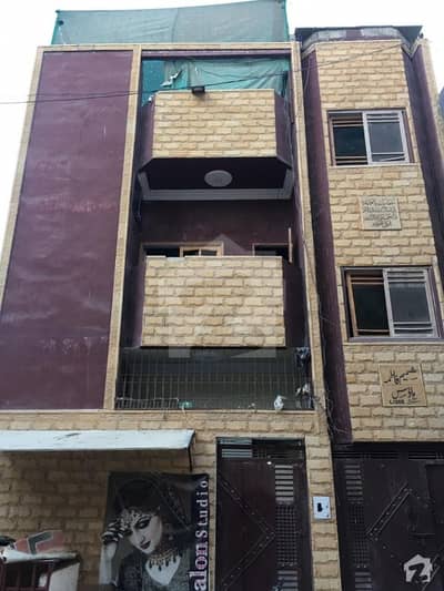 کورنگی - سیکٹر 31-جی کورنگی کراچی میں 6 کمروں کا 3 مرلہ مکان 1 کروڑ میں برائے فروخت۔