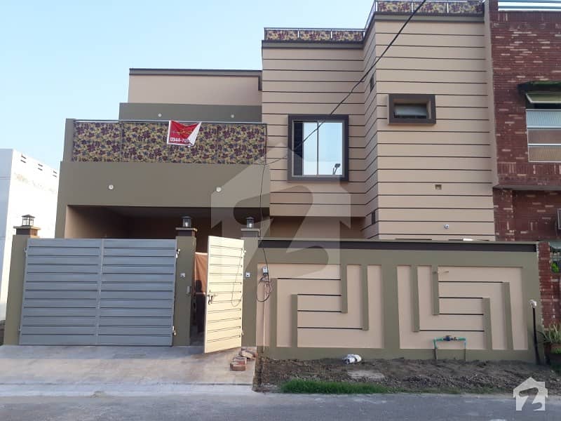 1800  Square Feet Lower Portion Ideally Situated In Purana Shujabad Road