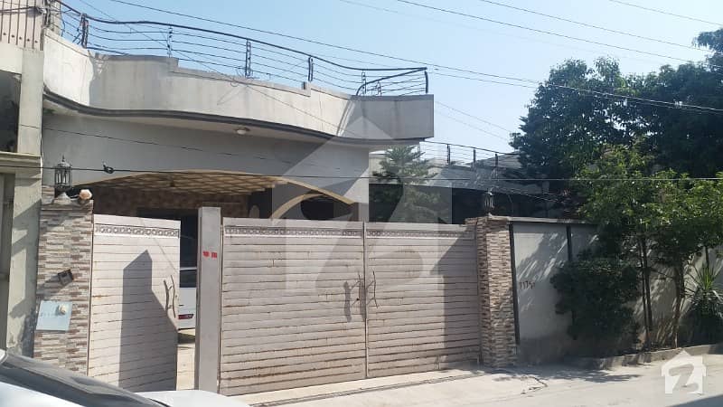 ارشاد آباد پشاور میں 9 کمروں کا 1.1 کنال مکان 5 کروڑ میں برائے فروخت۔