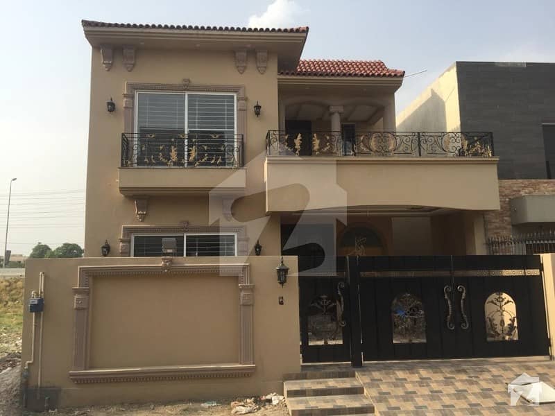 Brand New Owner Built House With Excellent Architectural Design