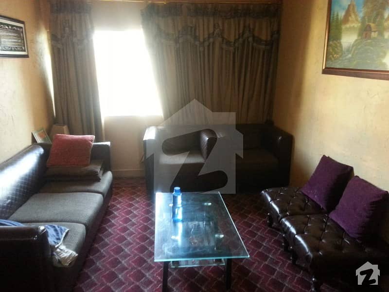 Flat For Sale Situated In Rashid Minhas Road