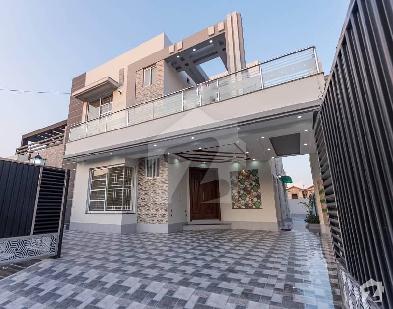 10 Marla Designer Bungalow For Sale In Dha Defence 10 Marla Designer Bungalow For Sale In Dha Defence