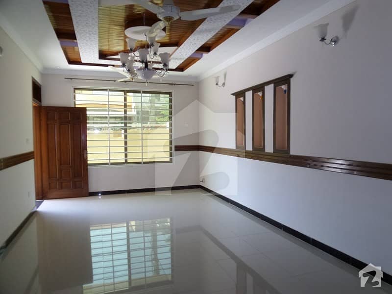 Perfect 6 Marla Upper Portion In G-6 For Rent
