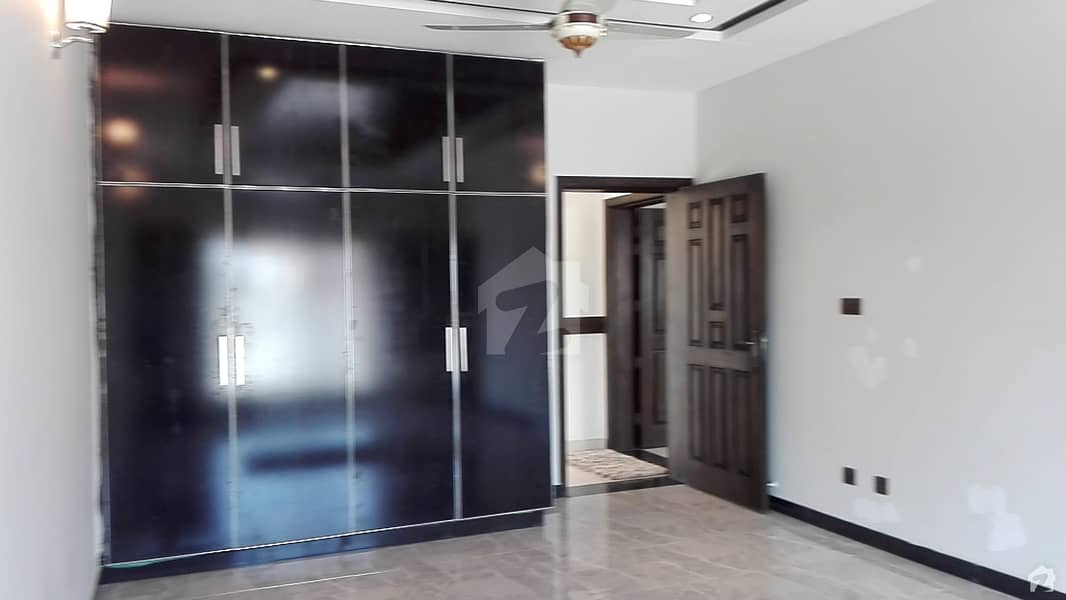 Well-Built Portion Available At Good Location Well-Built Portion Available At Good Location