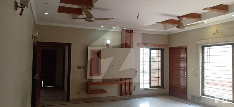Habib Property Offers 1 Kanal Beautiful Upper Portion For Rent In DHA Lahore Phase 5 Block L