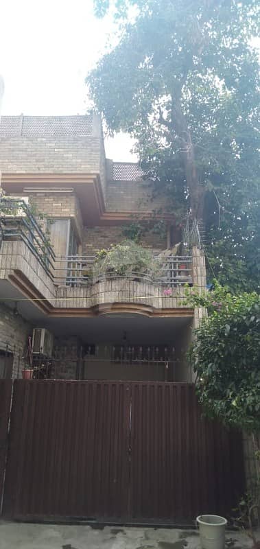 Tripple Story Used House For Sale In Zaman Colony Cavalry Ground Cantt Lahore